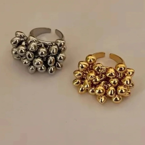Anthropologie Gold Fringe Ring - Picture 1 of 15